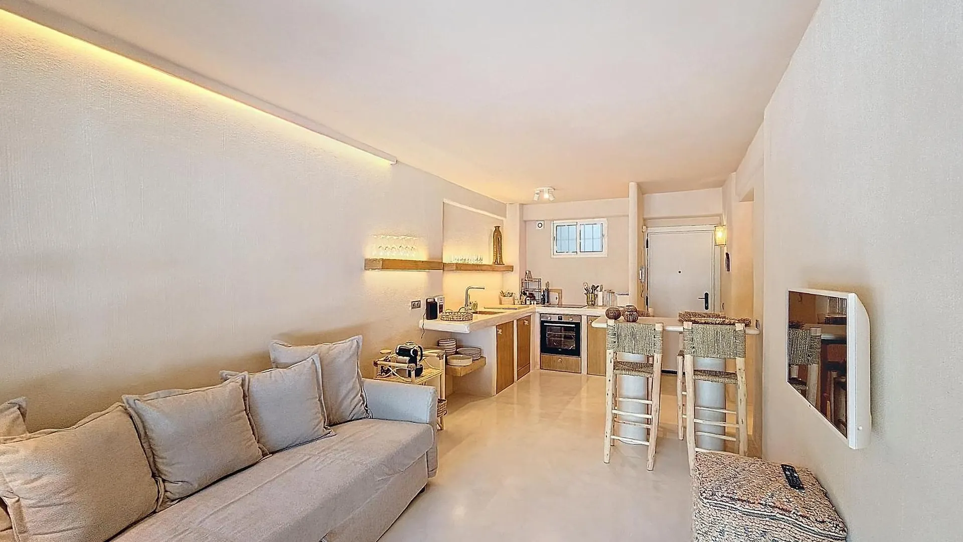 Hanami Apartment Boho Rustic Estepona Spain