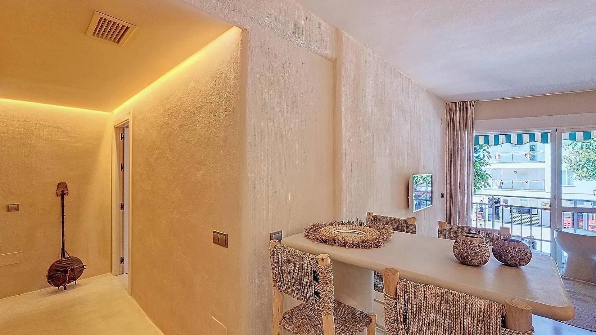 Hanami Apartment Boho Rustic إِستيبونا 0*,  إسبانيا